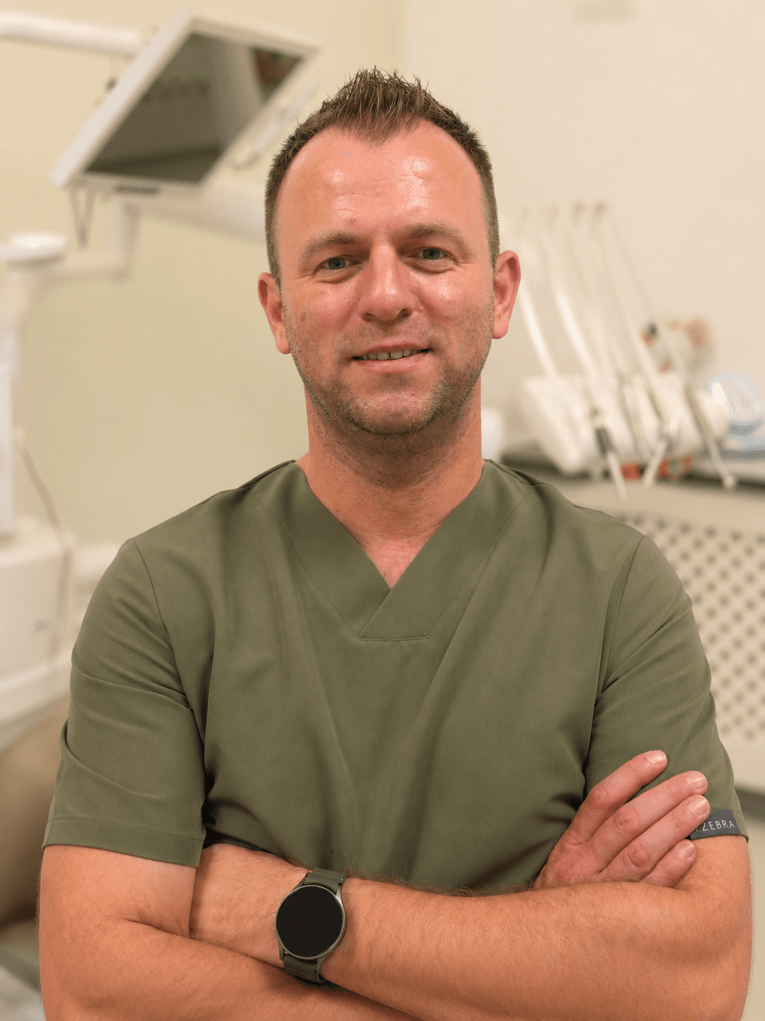 Dr. Remus Ciurea, medic specialist chirurgie buco-maxilo-facială și implantologie la Family Dent Cluj